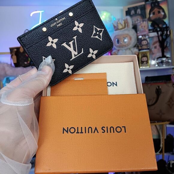 New NIB Louis Vuitton Monogram Empreinte Two-Tone Card Case Black Beige Full Set - Picture 1 of 8